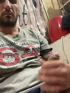 Snapshot of pezol9193 chatting on March 30, 11:39 pm pezol9193 online show from March 30, 11:39 pm