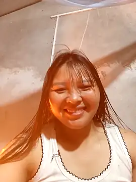 Snapshot of Emm-a- chatting on March 28, 6:35 am Emm-a- online show from March 28, 6:35 am