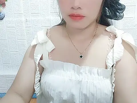 Viakiee online show from May 22, 9:15 am