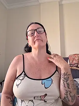 Flirty Siennax online show from July 17, 8:54 am