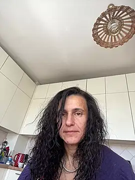 Snapshot of StellaMia263 chatting on July 13, 8:28 am StellaMia263 online show from July 13, 8:28 am