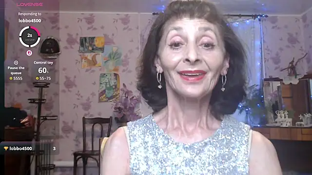 Snapshot of Shooting-Star- chatting on June 17, 5:25 pm Shooting-Star- online show from June 17, 5:25 pm