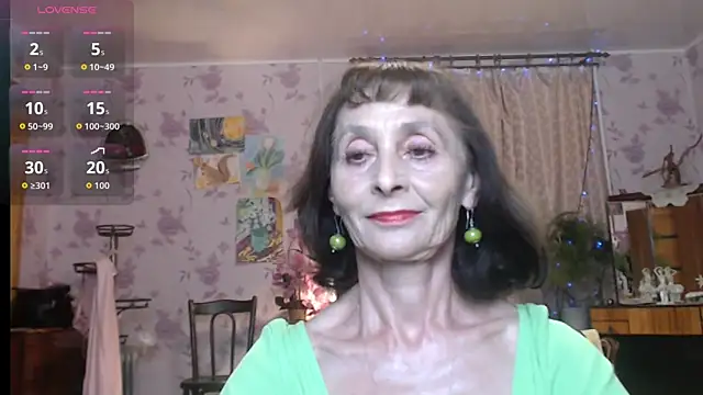 Snapshot of Shooting-Star- chatting on July 15, 5:51 pm Shooting-Star- online show from July 15, 5:51 pm