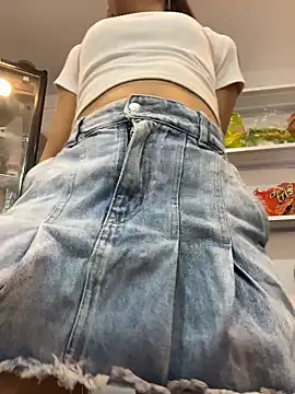 izumi mei online show from May 16, 3:47 am