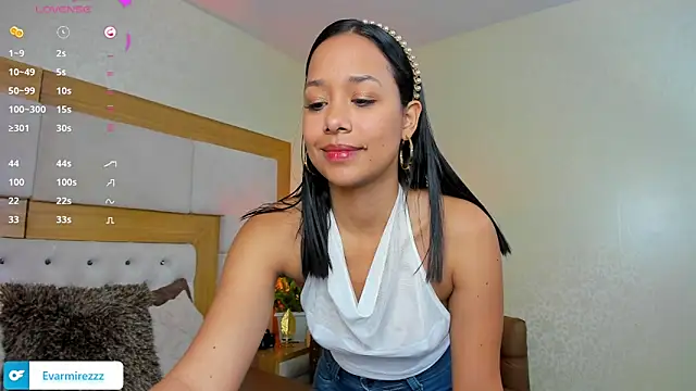 Venezuelan Butt online show from May 18, 1:28 pm