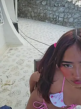 Snapshot of Pretty_karol chatting on July 14, 12:44 pm Pretty karol online show from July 14, 12:44 pm