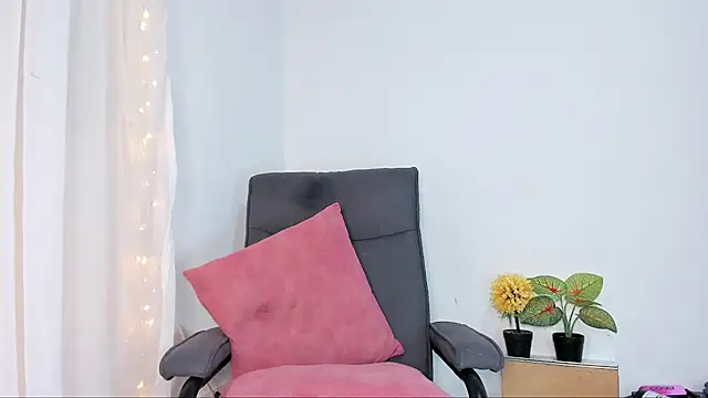 Debora Rayssa online show from May 25, 11:22 pm