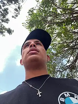 ianruiz02 online show from April 1, 3:20 pm