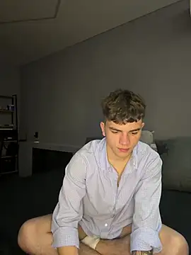MaxWoolf online show from April 30, 5:19 pm