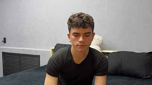 MaxWoolf online show from May 24, 4:56 pm
