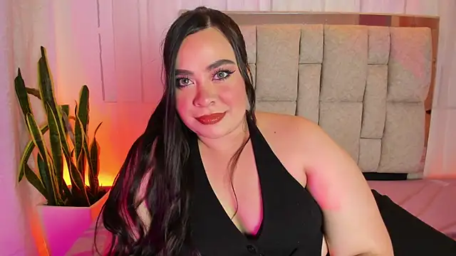 Snapshot of CatalinaReyexxx chatting on April 21, 7:14 am CatalinaReyexxx online show from April 21, 7:14 am