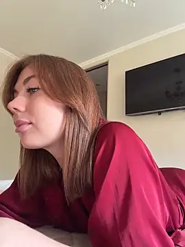 Snapshot of AriaPureTemptation chatting on May 7, 2:17 am AriaPureTemptation online show from May 7, 2:17 am