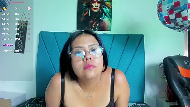 Snapshot of Valeryth_wish chatting on April 10, 8:13 pm Valeryth wish online show from April 10, 8:13 pm
