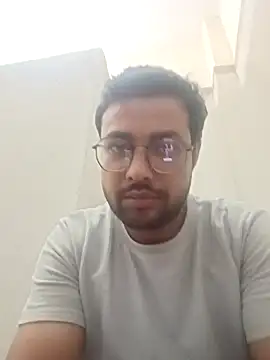 herochoclateboy online show from April 19, 4:28 pm