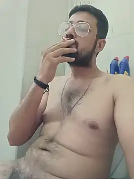 Snapshot of herochoclateboy chatting on May 29, 12:52 am herochoclateboy online show from May 29, 12:52 am