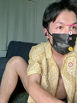 Snapshot of -YumaUemura- chatting on May 12, 12:24 pm -YumaUemura- online show from May 12, 12:24 pm