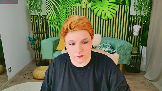 Snapshot of Edna_Davis chatting on March 30, 8:37 am Edna Davis online show from March 30, 8:37 am