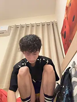 sexyboy-3525 online show from May 16, 7:05 am