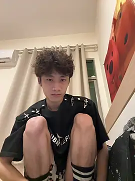 sexyboy-3525 online show from May 25, 4:24 pm