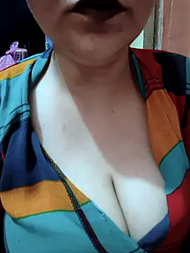 ZOYA KHAN-123 online show from May 5, 4:48 pm