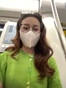 Snapshot of meimeibuguai chatting on July 2, 12:00 pm meimeibuguai online show from July 2, 12:00 pm