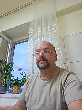 Snapshot of Cristo1982 chatting on May 31, 6:09 pm Cristo1982 online show from May 31, 6:09 pm