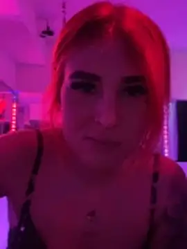 devilinhereyes online show from April 1, 8:50 pm