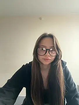 NIKAGPT online show from April 7, 11:43 am