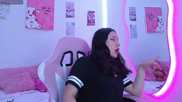 sweet alaia online show from April 6, 2:20 am