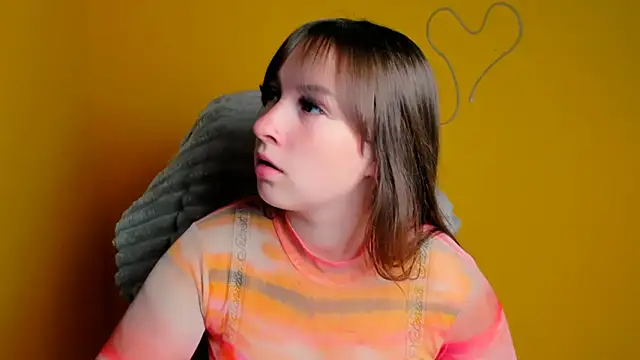 Tiffani Angel online show from June 17, 5:21 am