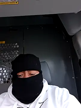 Snapshot of jlc069 chatting on April 3, 10:24 am jlc069 online show from April 3, 10:24 am