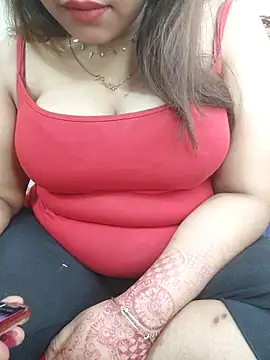 Snapshot of Your_Mommy_003 chatting on April 7, 10:42 pm Your Mommy 003 online show from April 7, 10:42 pm