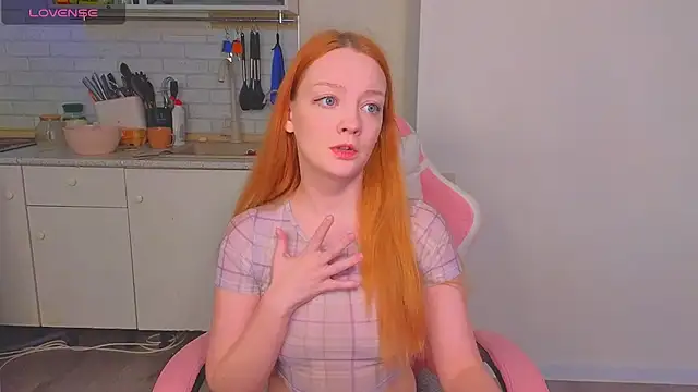 Snapshot of Sun__shiine chatting on April 4, 2:47 pm Sun shiine online show from April 4, 2:47 pm