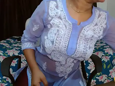 Snapshot of Piyu_x chatting on June 11, 3:10 pm Piyu x online show from June 11, 3:10 pm