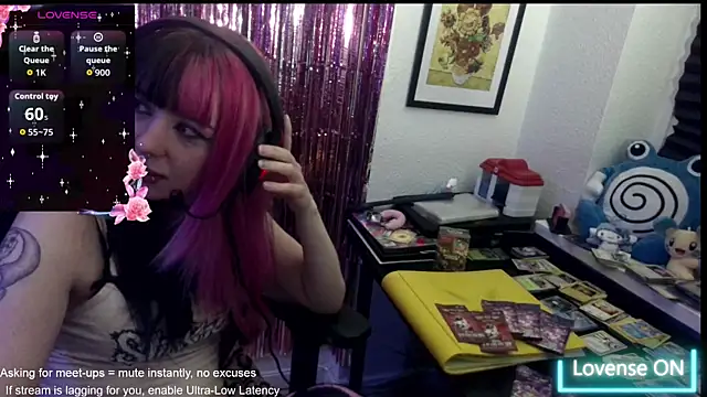 Snapshot of CutieTracer chatting on May 8, 8:14 pm CutieTracer online show from May 8, 8:14 pm