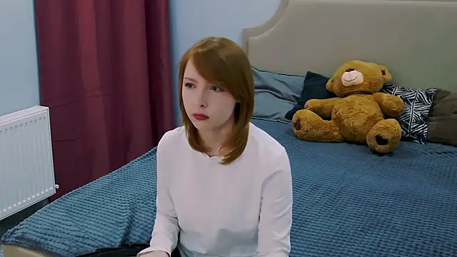 Snapshot of CherryCrushLove chatting on April 9, 6:02 am CherryCrushLove online show from April 9, 6:02 am