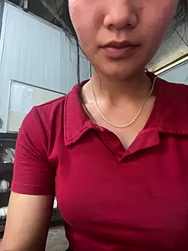 Elisa-a online show from April 2, 9:40 am