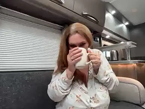 BustySwingingSlut online show from May 10, 9:03 am