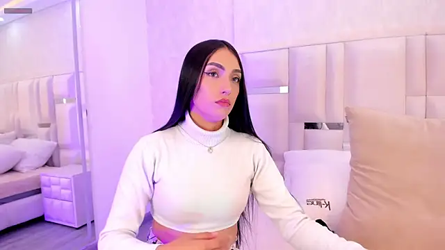 isabellajons online show from May 23, 9:30 pm