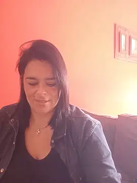 lucianamorocha online show from June 2, 4:09 pm