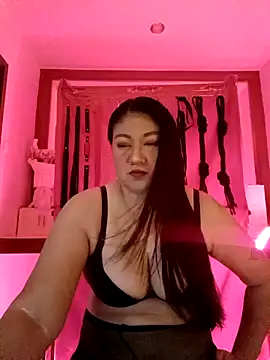 dominalisa online show from April 25, 11:35 am