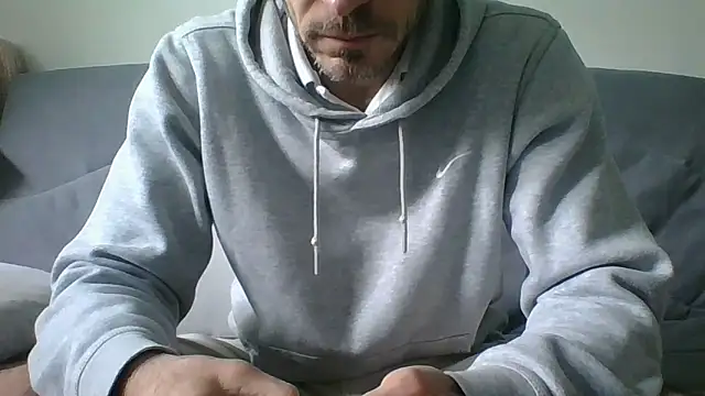 Valmont3340 online show from May 6, 1:05 pm