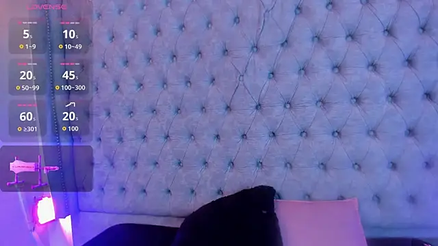 Gyal Smith online show from July 10, 3:33 am