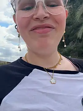 Zoe brk online show from May 17, 9:06 am
