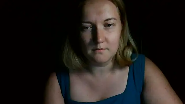 TinaKittyX online show from June 30, 8:21 pm