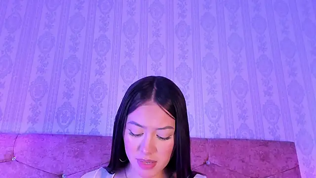 Ashley 0Duboiss online show from April 25, 6:49 pm