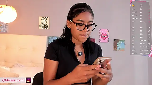 Melaniaa Roussee online show from May 22, 2:30 am