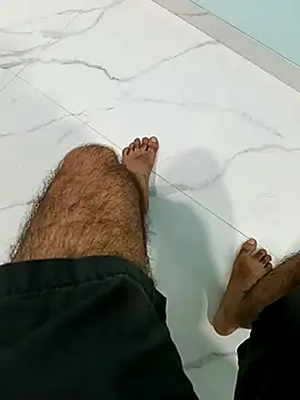 yourdreamman007  online show from April 1, 5:21 pm