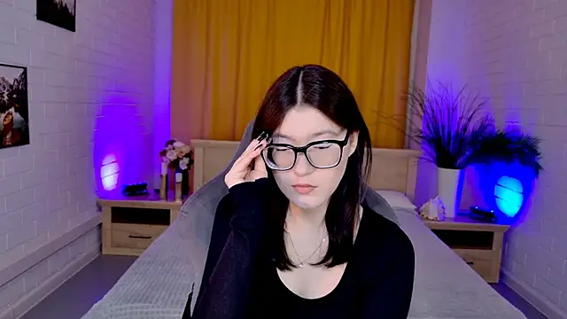 JennyGibson online show from April 17, 5:32 am