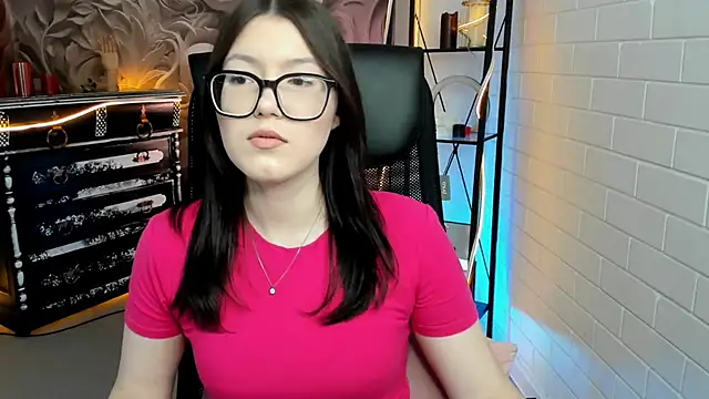 JennyGibson online show from June 11, 10:24 am